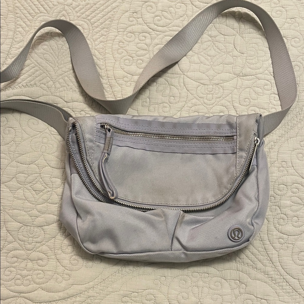 Lululemon Festival Bag II *5L - Berry Mist - Picture 2 of 8